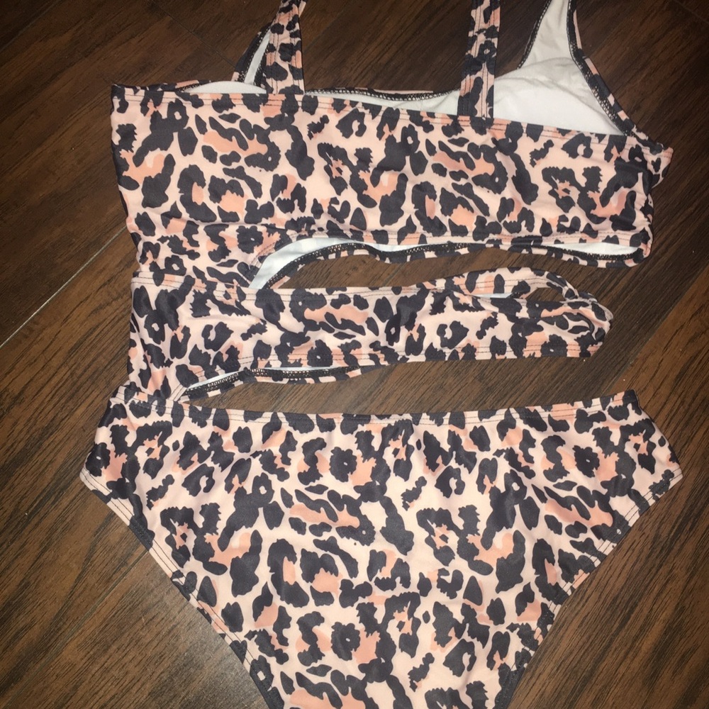 Bathing Suit - Picture 2 of 3